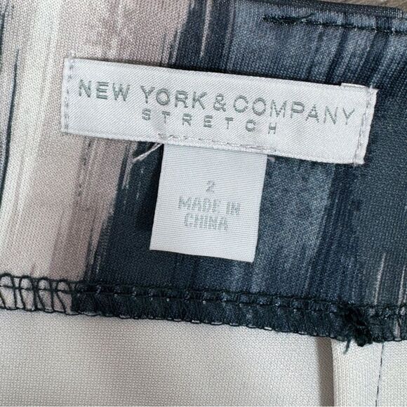 NY & Comp. Paint Stroke Print Stretch Scuba Knit Pencil Skirt Blue Grey 2 - Picture 10 of 13